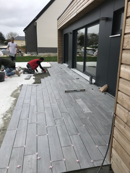 Terrasse en bois à Feuguerolles-Bully